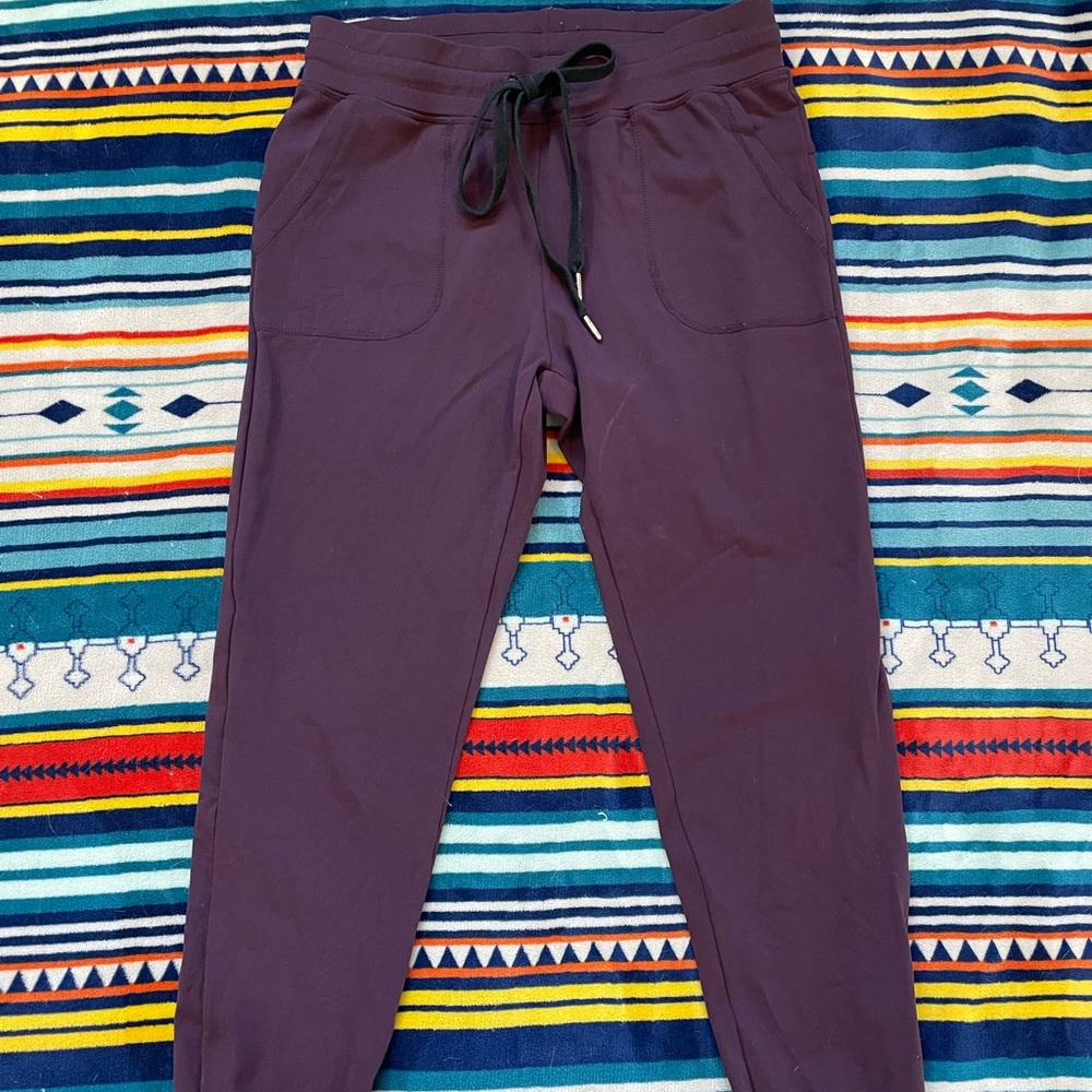 Zyia Unwind Joggers XS Plum Excellent Condition